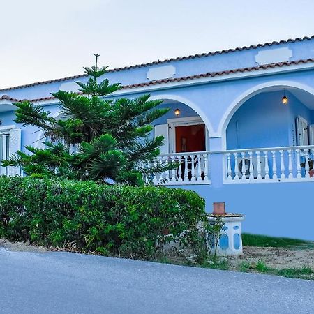Vicky'S Village Private House Fiolitis Екстер'єр фото